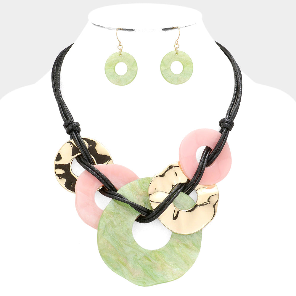 
  
  Abstract Necklace Set
  
