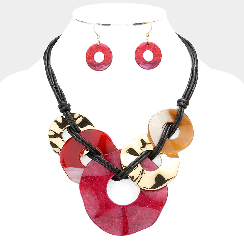 
  
  Abstract Necklace Set
  

