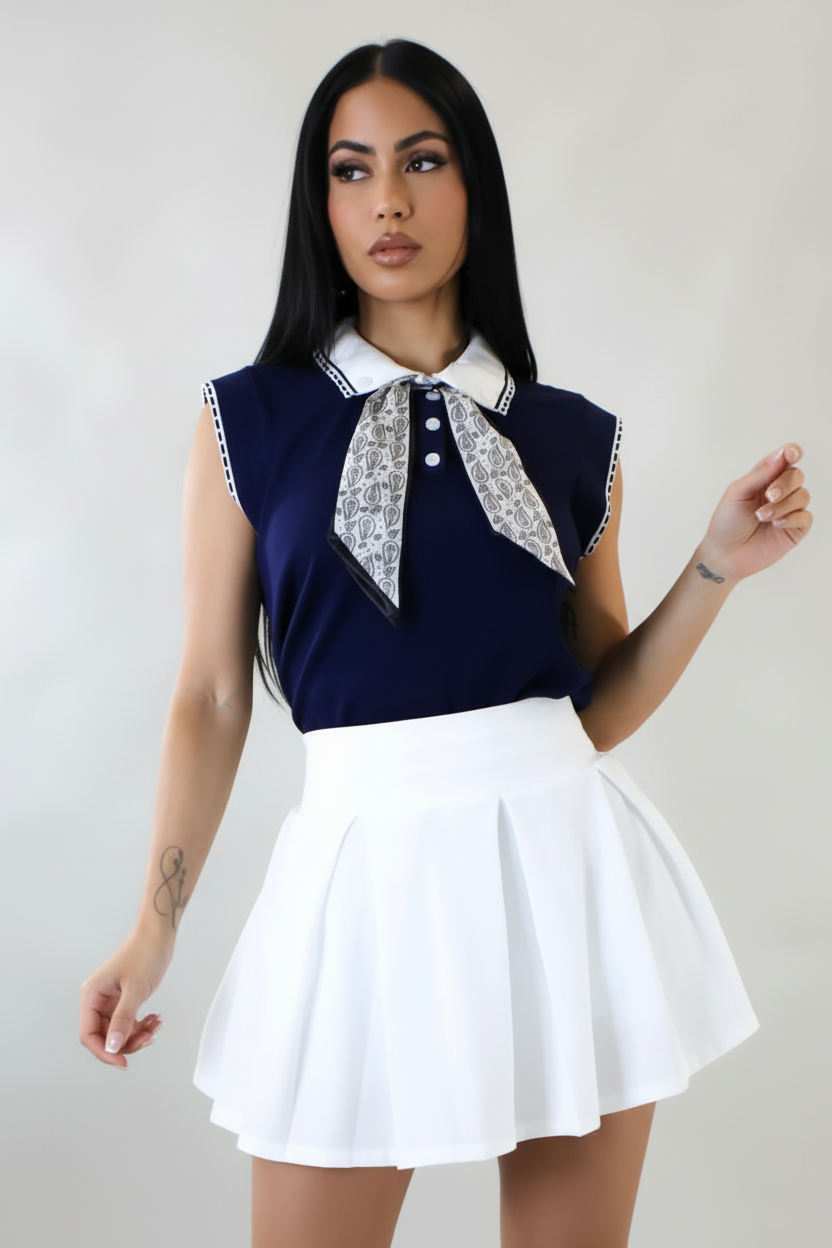 
  
  Prissy Top
  
