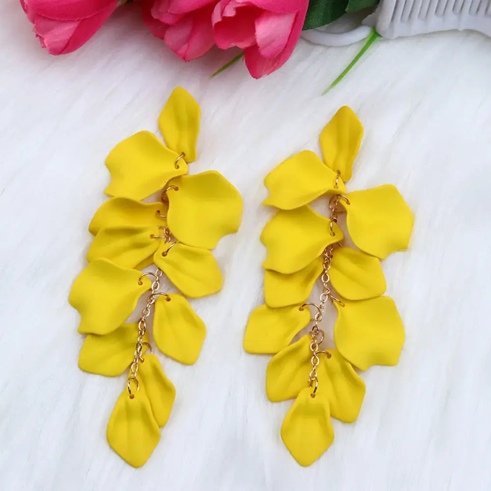 
  
  Petals Earrings
  
