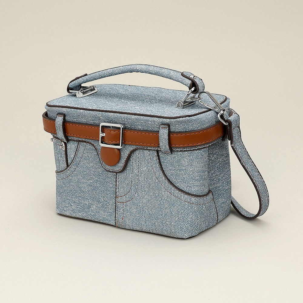 
  
  Carry Your Jeans Handbag
  
