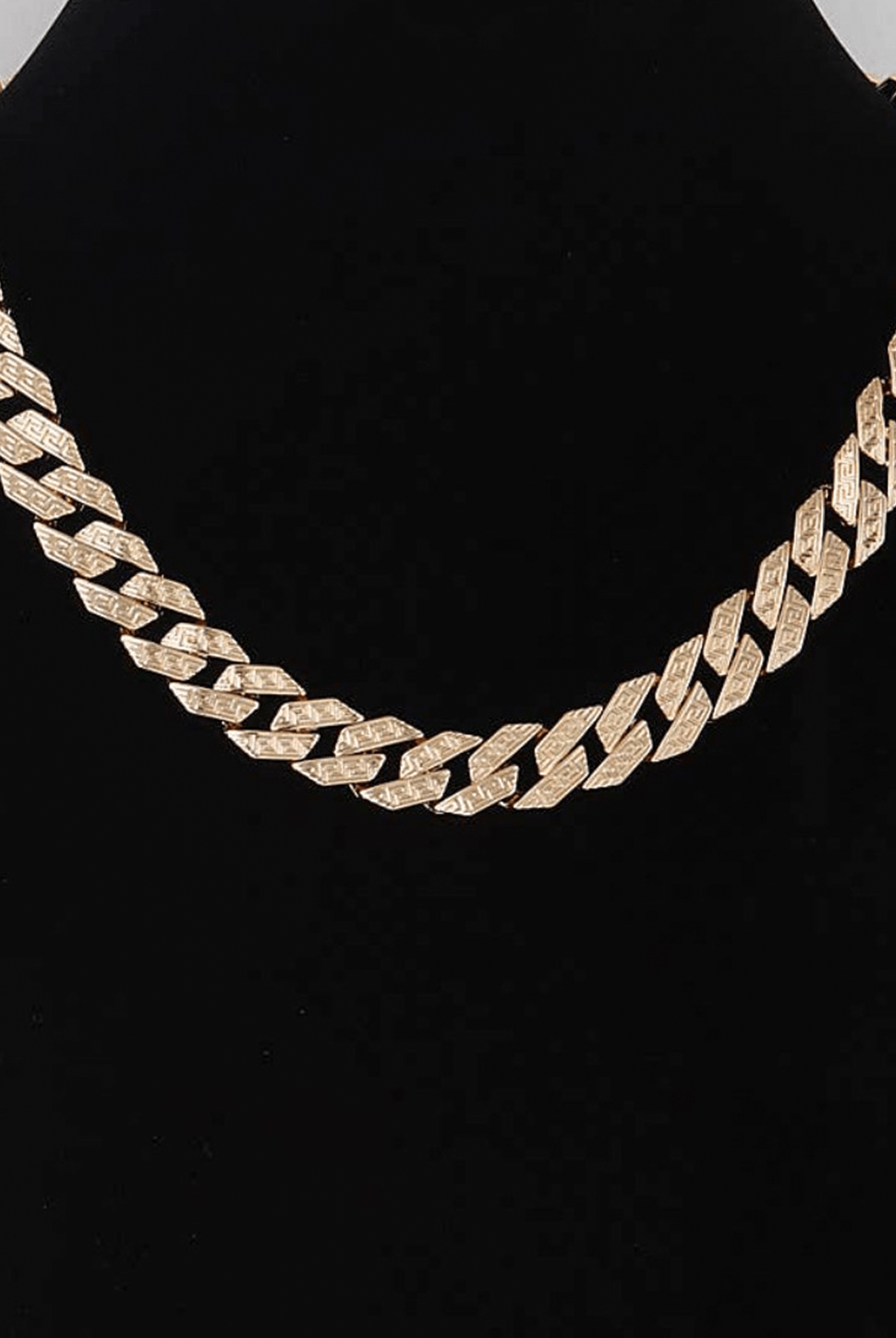 
  
  Gold Link Necklace
  
